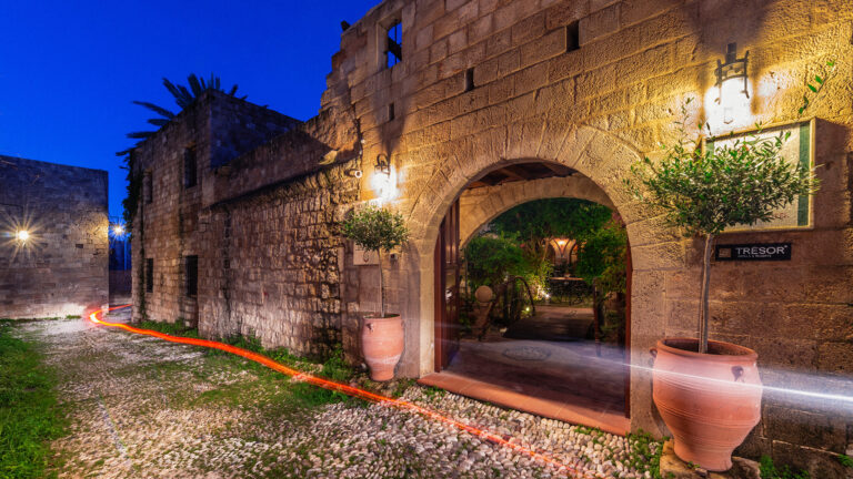 Avalon entrance 768x432